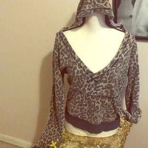 Lucky brand sweatshirt